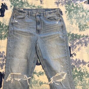 American Eagle Outfitters Women's Light Blue Ripped Boyfriend Jeans